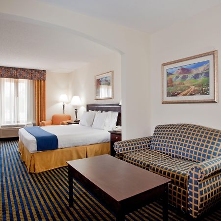 Holiday Inn Express & Suites Chesapeake By Ihg Exteriör bild