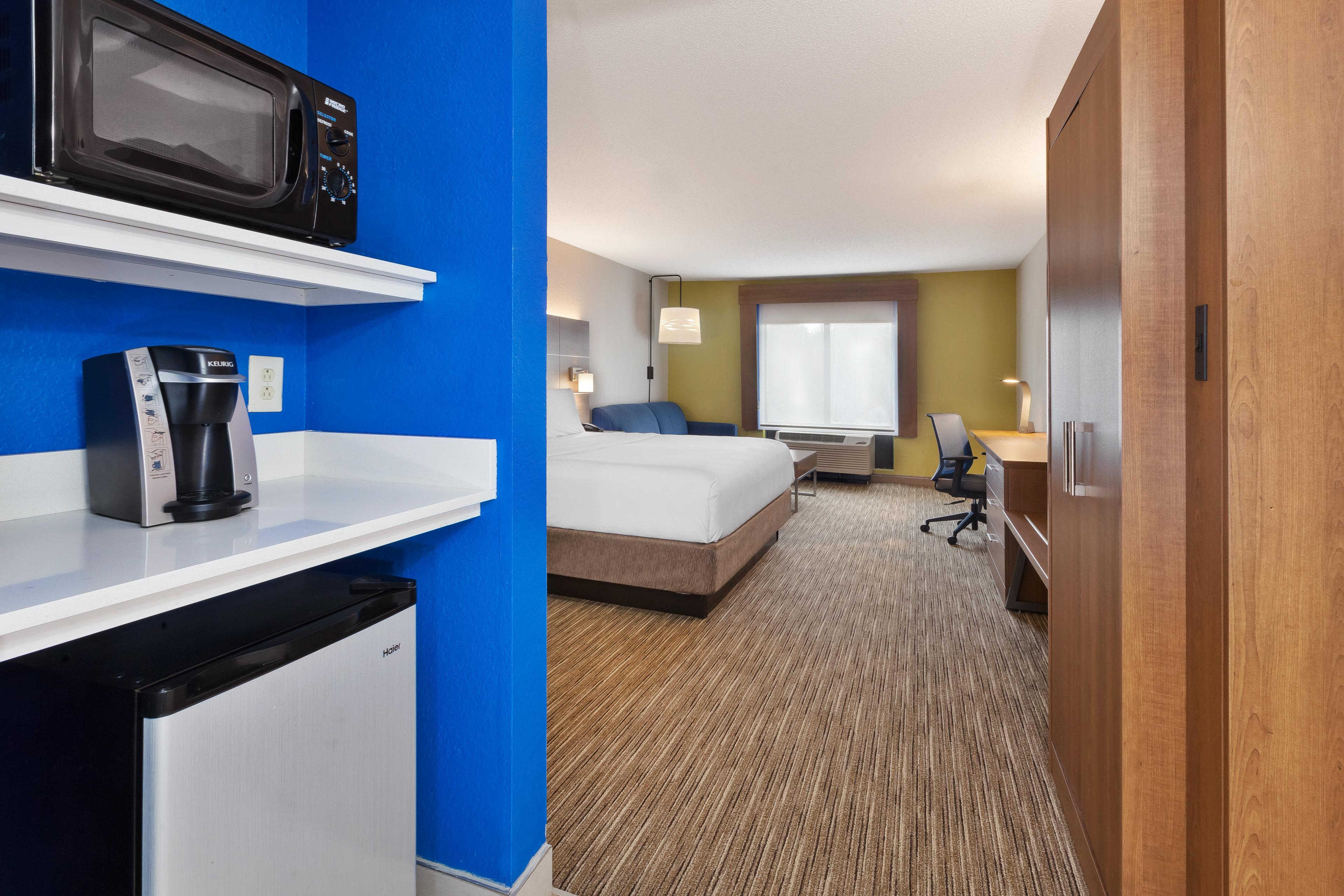 Holiday Inn Express & Suites Chesapeake By Ihg Exteriör bild