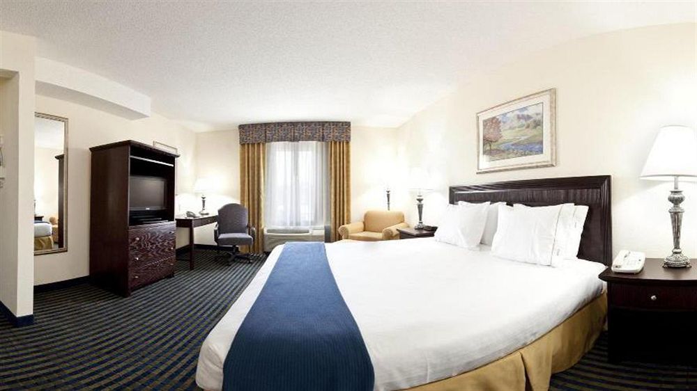 Holiday Inn Express & Suites Chesapeake By Ihg Exteriör bild